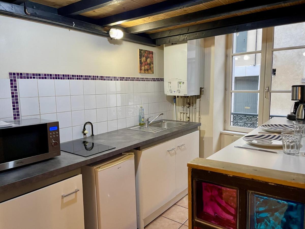Appartement Le Cadet Roussel Auxerre Les Quais ภายนอก รูปภาพ