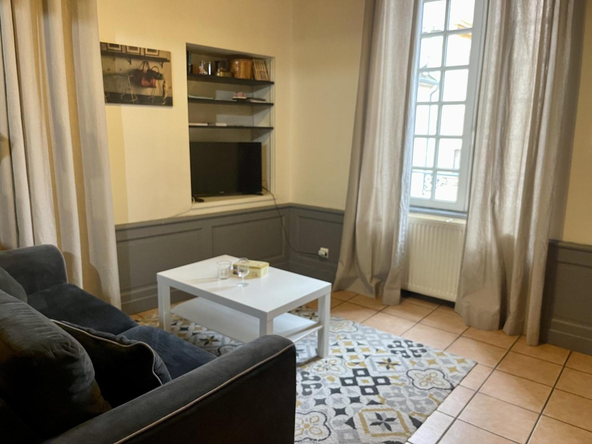 Appartement Le Cadet Roussel Auxerre Les Quais ภายนอก รูปภาพ